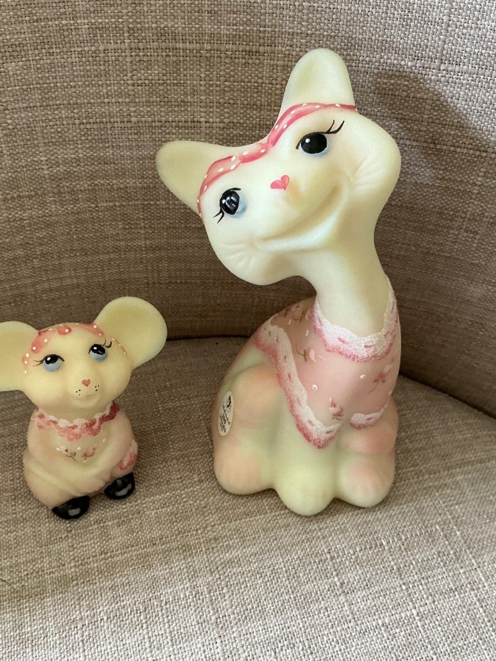 Rare Fenton Burmese Alley Cat and Burmese Mouse Friend